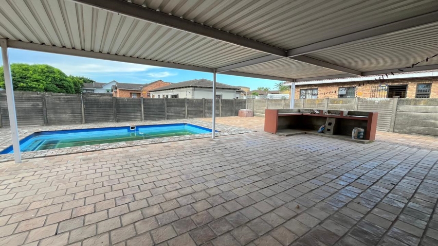4 Bedroom Property for Sale in Birdswood KwaZulu-Natal