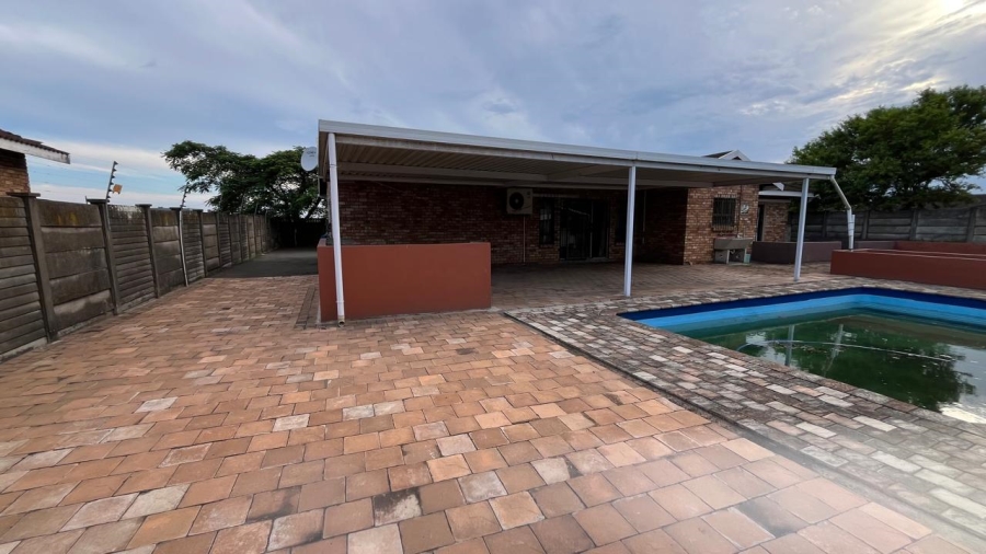 4 Bedroom Property for Sale in Birdswood KwaZulu-Natal