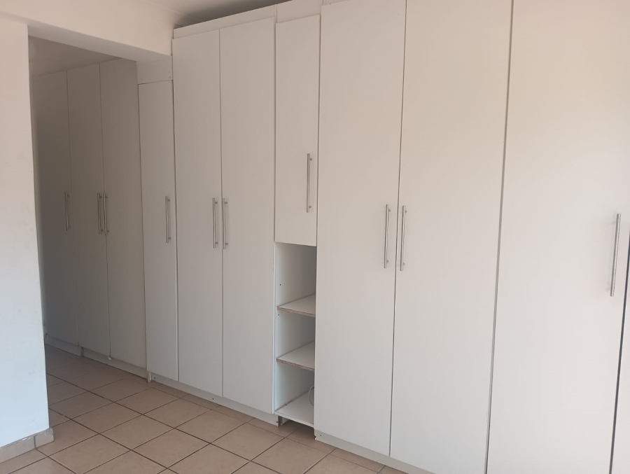 To Let 2 Bedroom Property for Rent in Prestbury KwaZulu-Natal