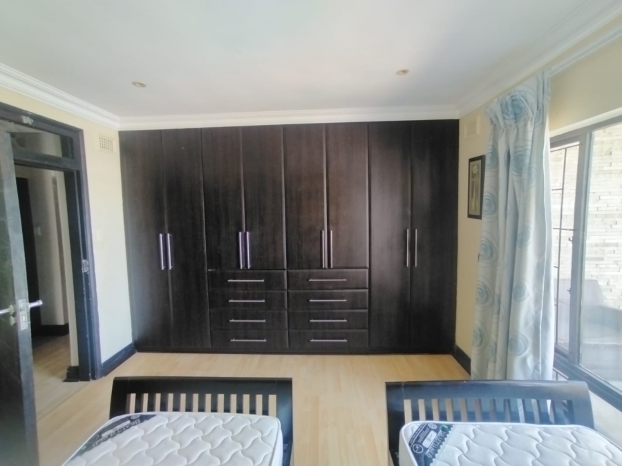 7 Bedroom Property for Sale in Herrwood Park KwaZulu-Natal