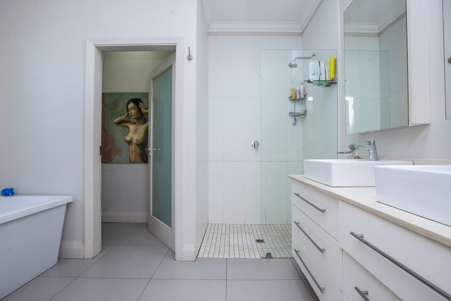 4 Bedroom Property for Sale in Beachwood KwaZulu-Natal