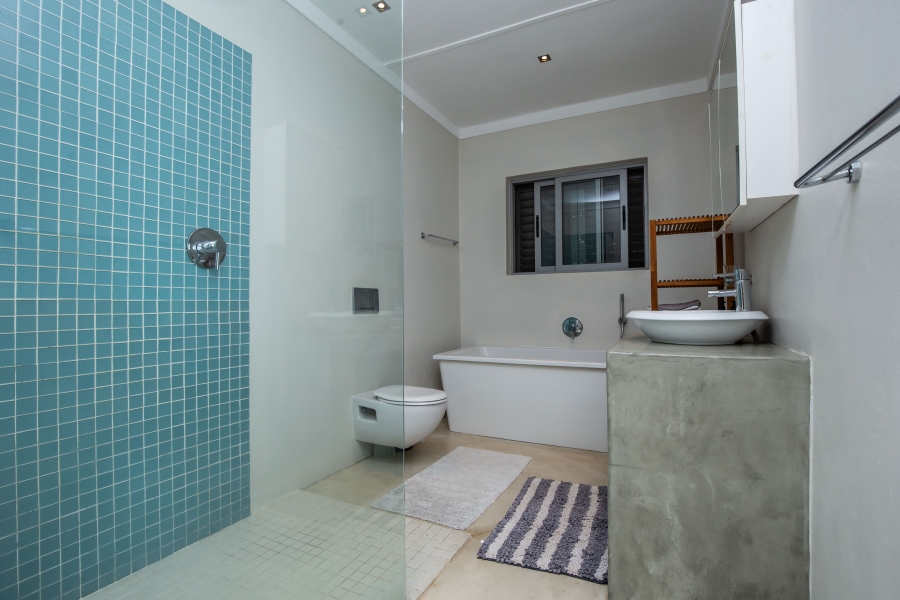 4 Bedroom Property for Sale in Beachwood KwaZulu-Natal