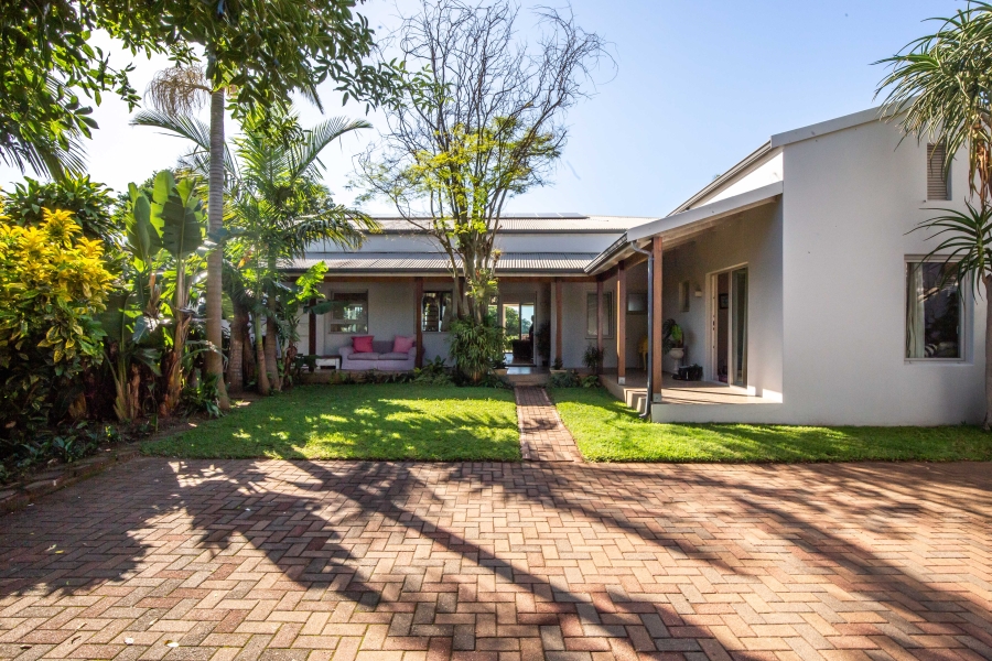 4 Bedroom Property for Sale in Beachwood KwaZulu-Natal