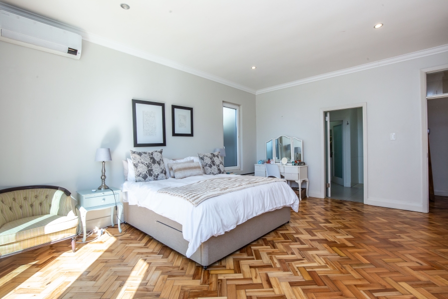 4 Bedroom Property for Sale in Beachwood KwaZulu-Natal