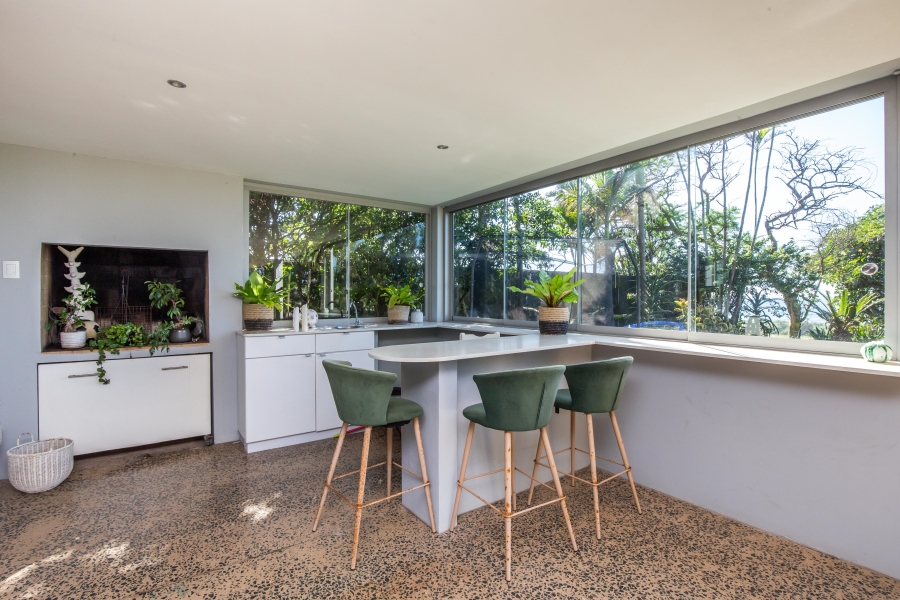 4 Bedroom Property for Sale in Beachwood KwaZulu-Natal