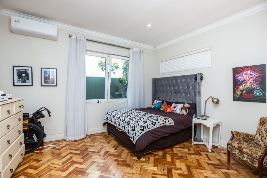 4 Bedroom Property for Sale in Beachwood KwaZulu-Natal