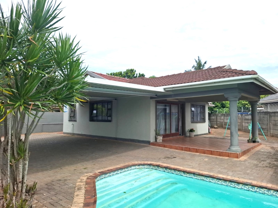 To Let 3 Bedroom Property for Rent in Montclair KwaZulu-Natal