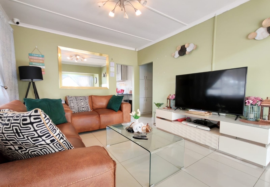 To Let 3 Bedroom Property for Rent in Montclair KwaZulu-Natal