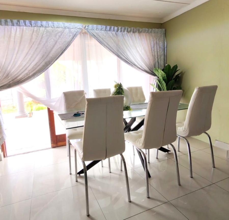 To Let 3 Bedroom Property for Rent in Montclair KwaZulu-Natal