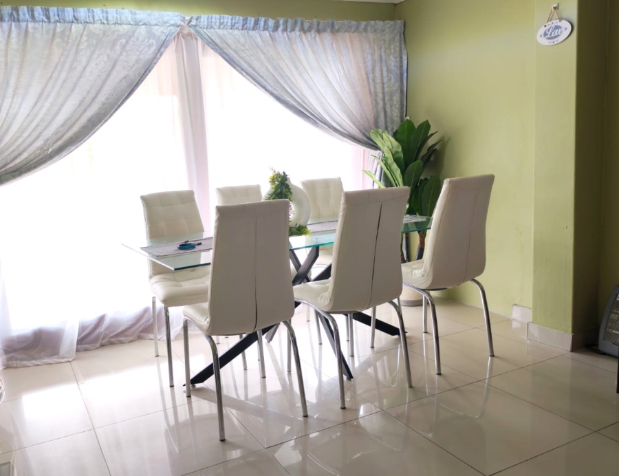 To Let 3 Bedroom Property for Rent in Montclair KwaZulu-Natal