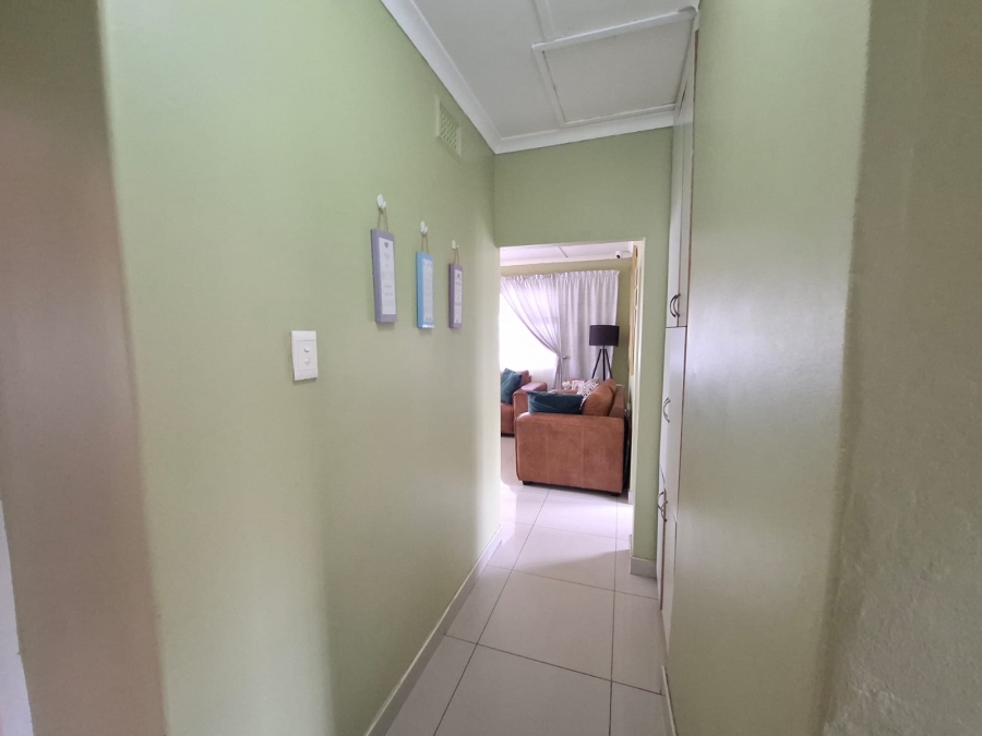 To Let 3 Bedroom Property for Rent in Montclair KwaZulu-Natal