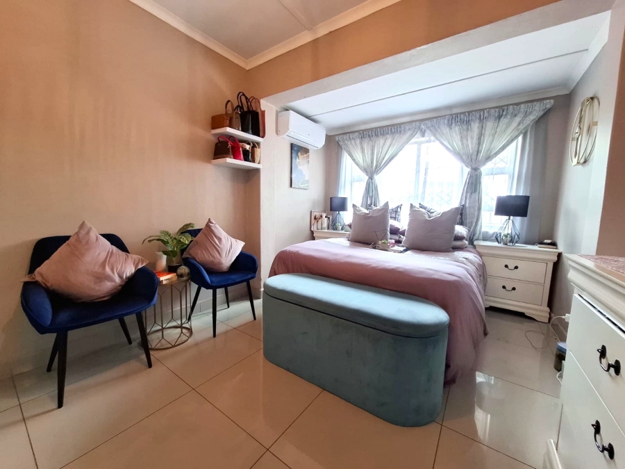 To Let 3 Bedroom Property for Rent in Montclair KwaZulu-Natal