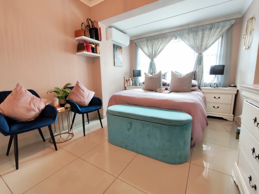 To Let 3 Bedroom Property for Rent in Montclair KwaZulu-Natal