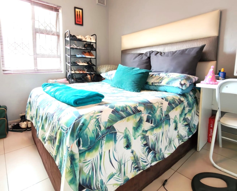 To Let 3 Bedroom Property for Rent in Montclair KwaZulu-Natal