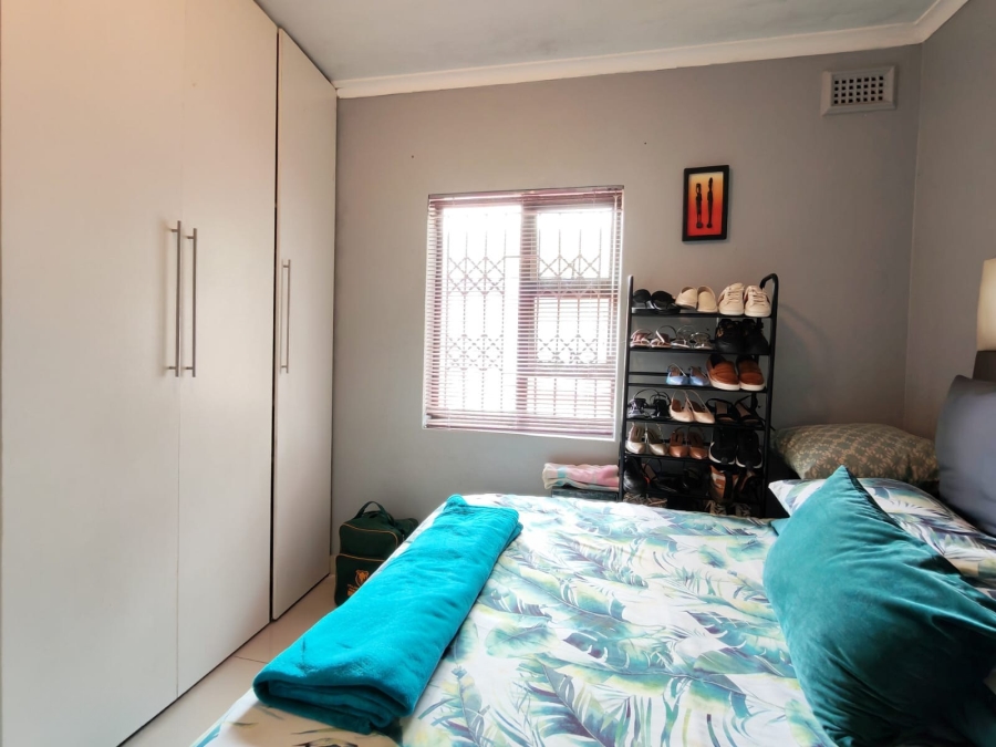 To Let 3 Bedroom Property for Rent in Montclair KwaZulu-Natal