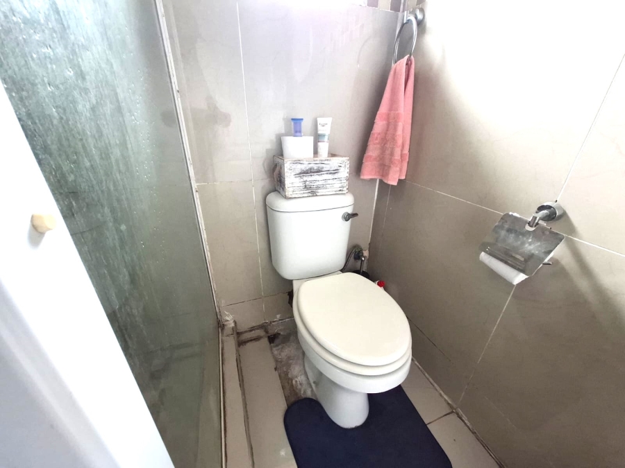 To Let 3 Bedroom Property for Rent in Montclair KwaZulu-Natal