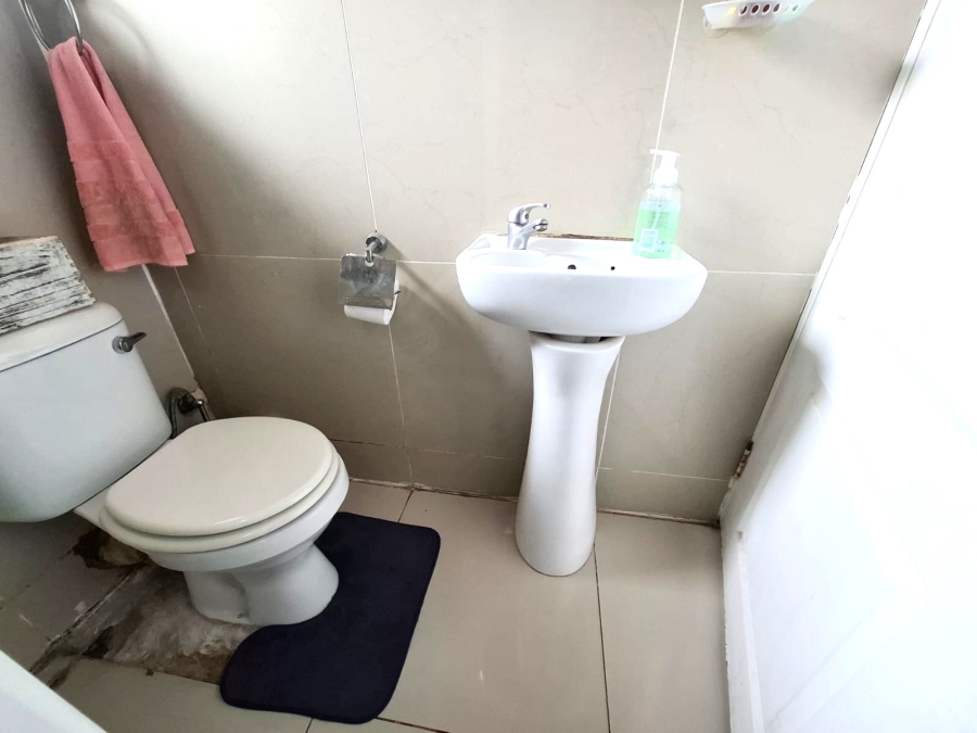 To Let 3 Bedroom Property for Rent in Montclair KwaZulu-Natal