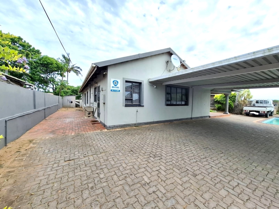 To Let 3 Bedroom Property for Rent in Montclair KwaZulu-Natal
