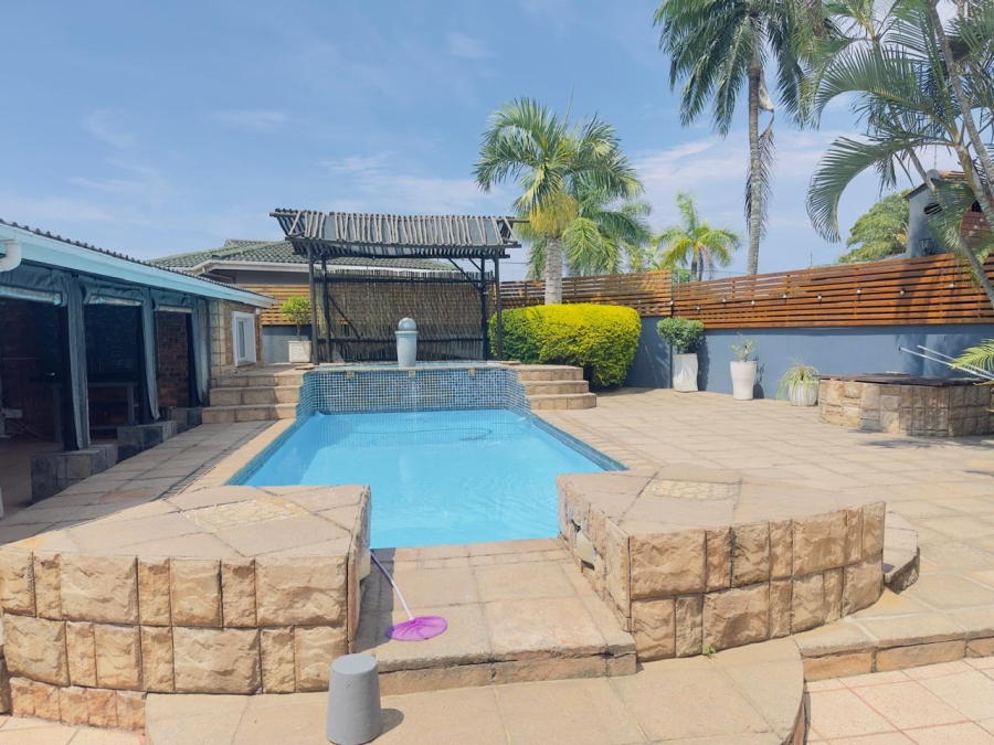 5 Bedroom Property for Sale in Meer En See KwaZulu-Natal