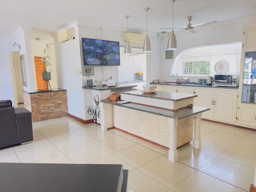 5 Bedroom Property for Sale in Meer En See KwaZulu-Natal