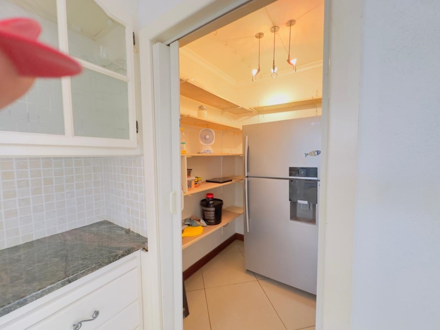 5 Bedroom Property for Sale in Meer En See KwaZulu-Natal