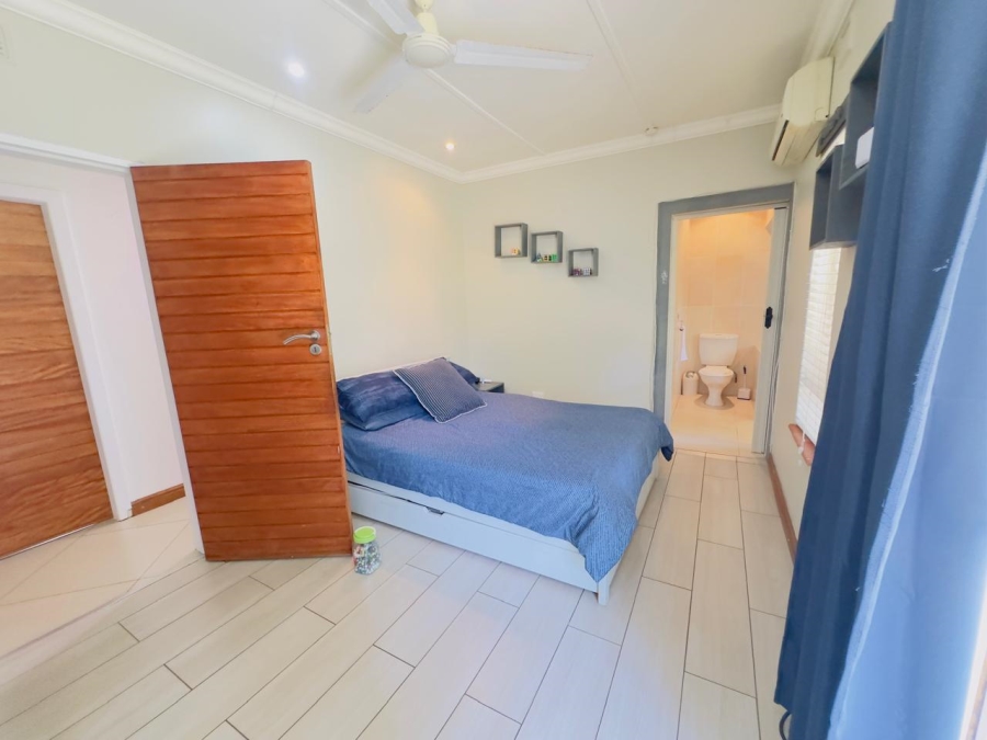 5 Bedroom Property for Sale in Meer En See KwaZulu-Natal