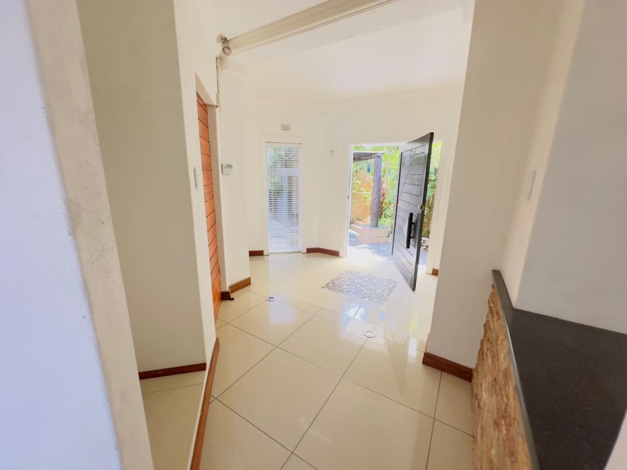 5 Bedroom Property for Sale in Meer En See KwaZulu-Natal