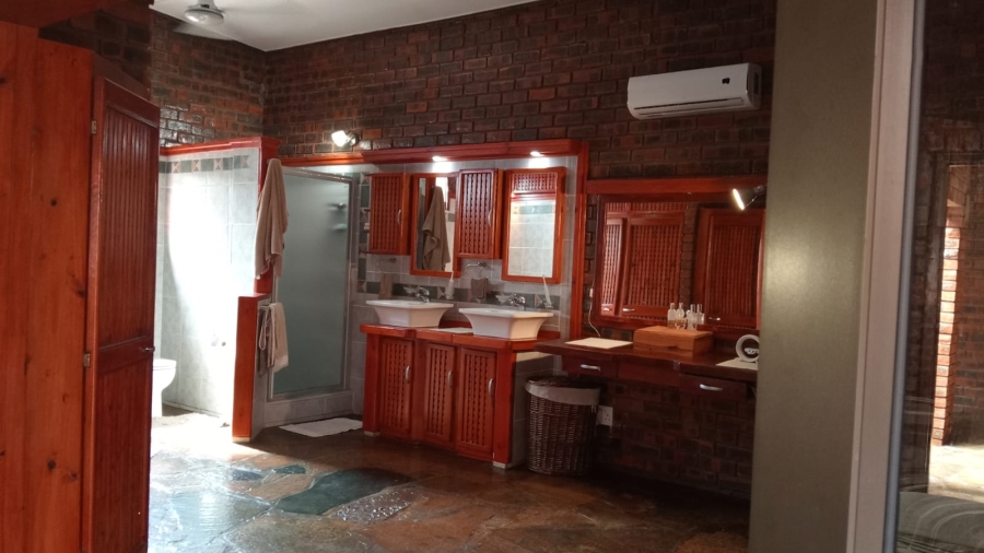 3 Bedroom Property for Sale in Meer En See KwaZulu-Natal
