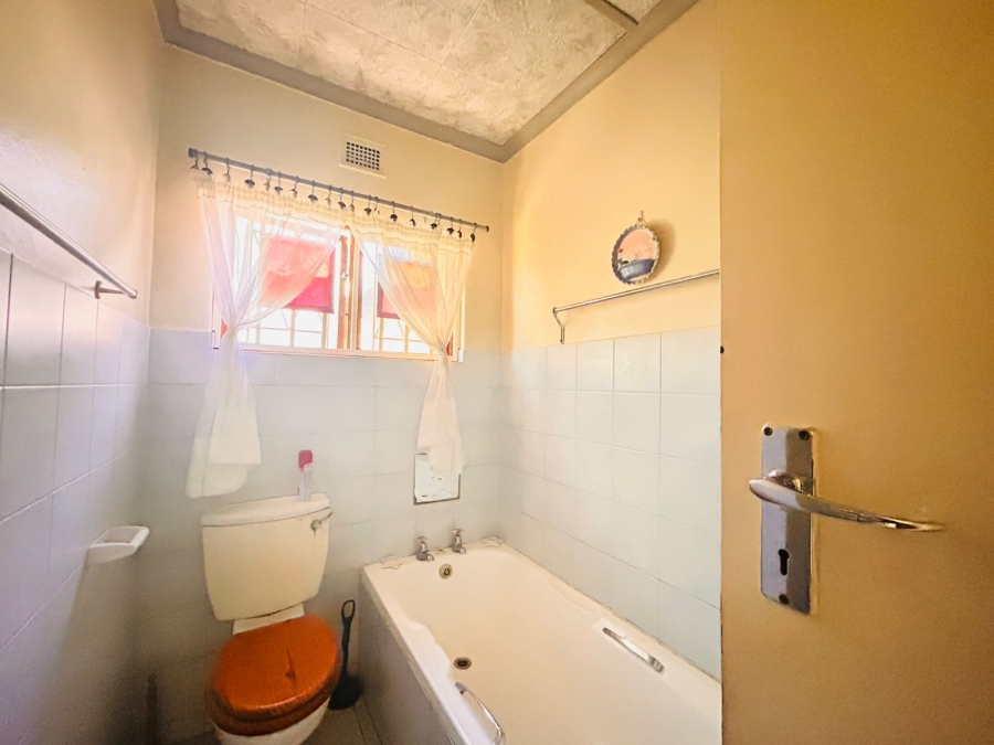 3 Bedroom Property for Sale in Meer En See KwaZulu-Natal