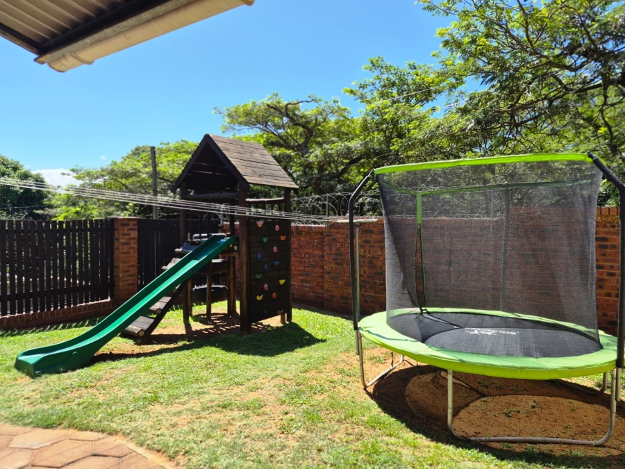 3 Bedroom Property for Sale in Brighton Beach KwaZulu-Natal