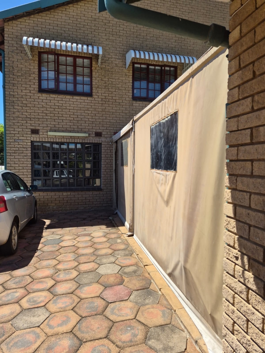 3 Bedroom Property for Sale in Brighton Beach KwaZulu-Natal