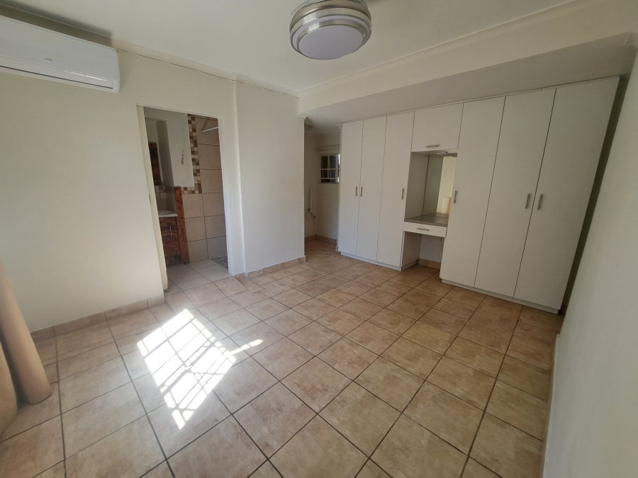 To Let 1 Bedroom Property for Rent in Glen Park KwaZulu-Natal