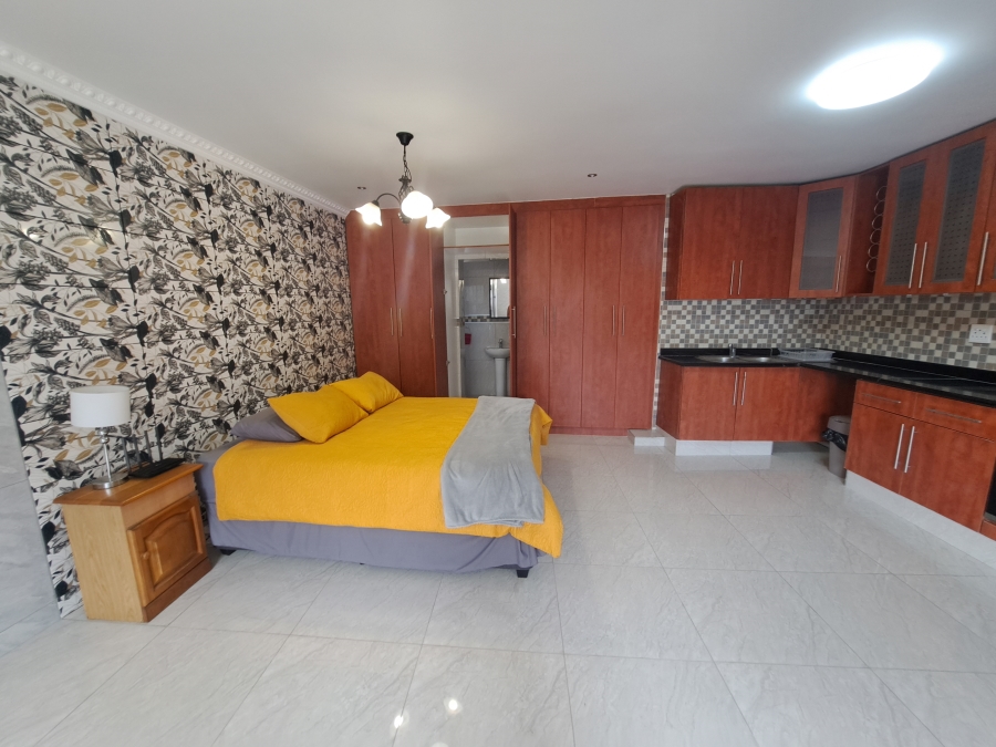 To Let 1 Bedroom Property for Rent in Morningside KwaZulu-Natal