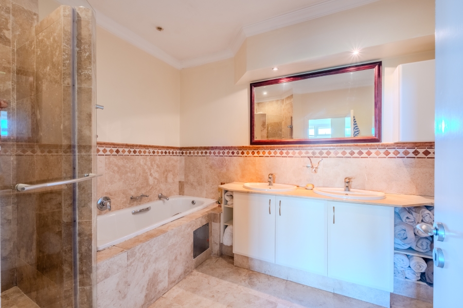 2 Bedroom Property for Sale in Umhlanga KwaZulu-Natal