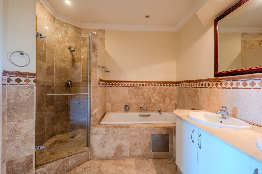 2 Bedroom Property for Sale in Umhlanga KwaZulu-Natal