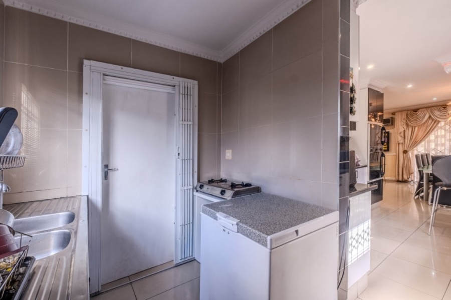 3 Bedroom Property for Sale in Broadlands KwaZulu-Natal