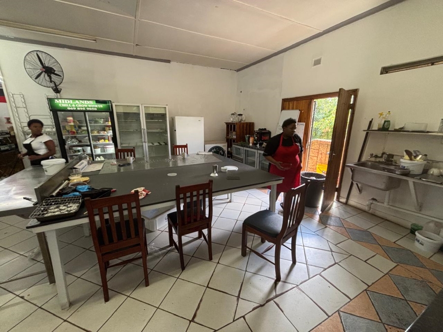 To Let commercial Property for Rent in Howick KwaZulu-Natal