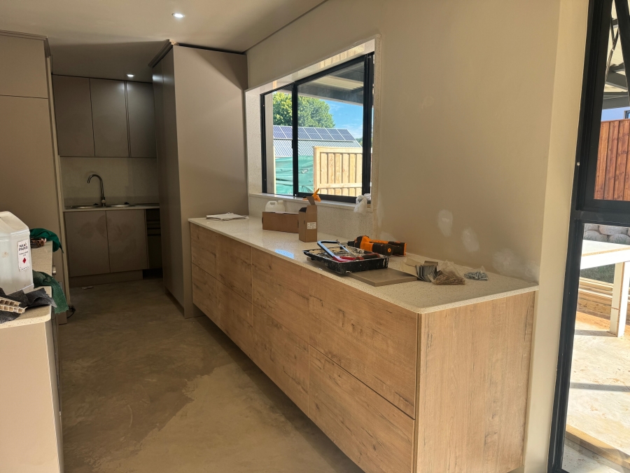 To Let 4 Bedroom Property for Rent in Greendale KwaZulu-Natal