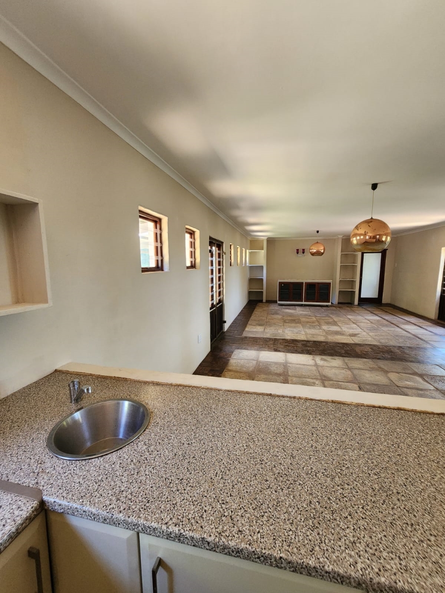 To Let 3 Bedroom Property for Rent in Forest Hills KwaZulu-Natal