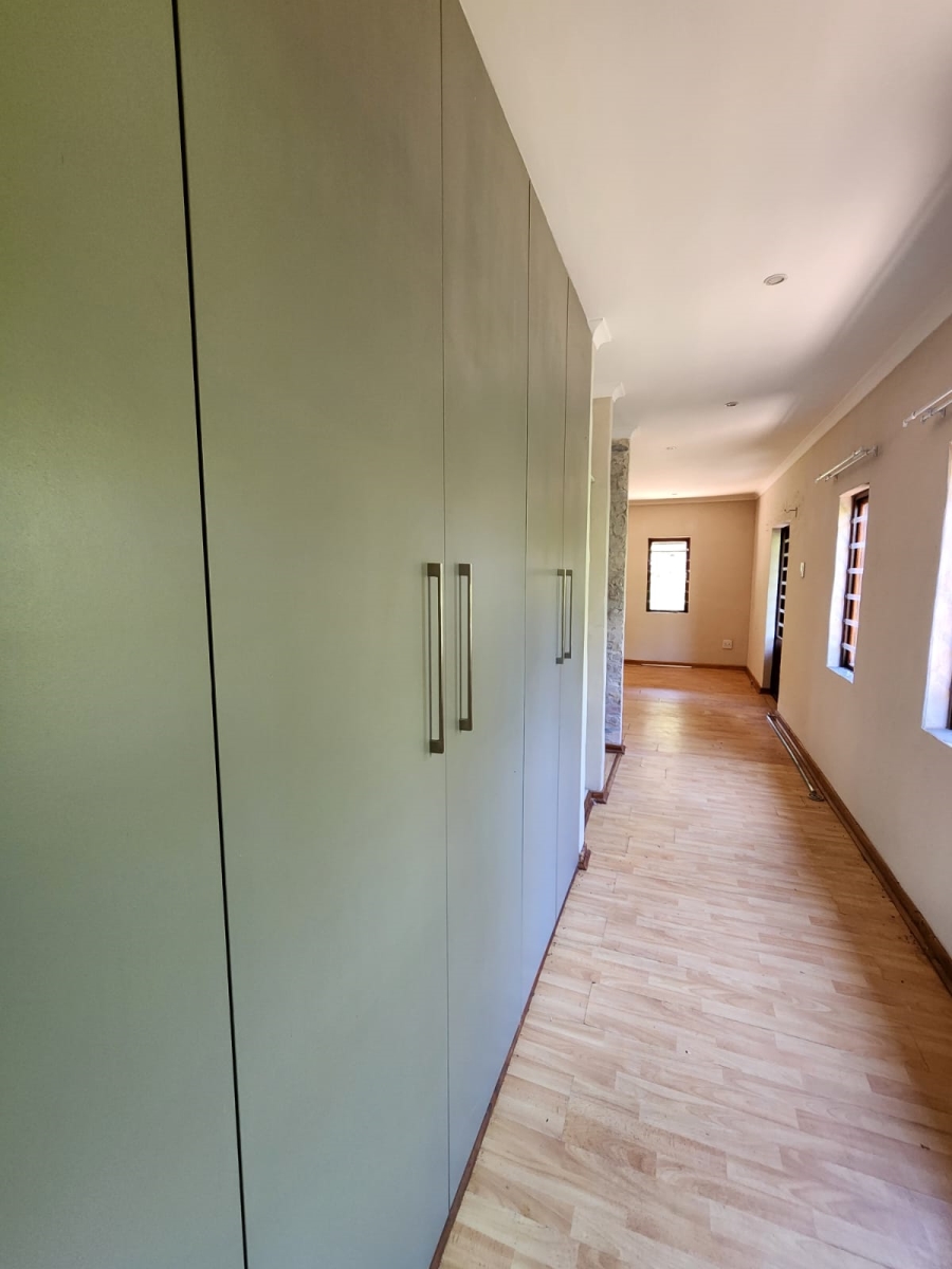 To Let 3 Bedroom Property for Rent in Forest Hills KwaZulu-Natal