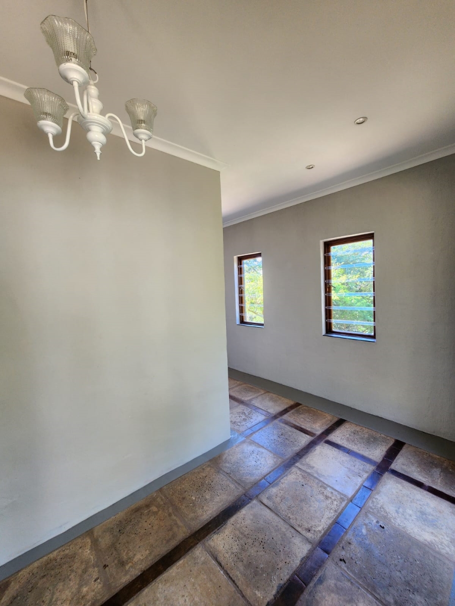 To Let 3 Bedroom Property for Rent in Forest Hills KwaZulu-Natal
