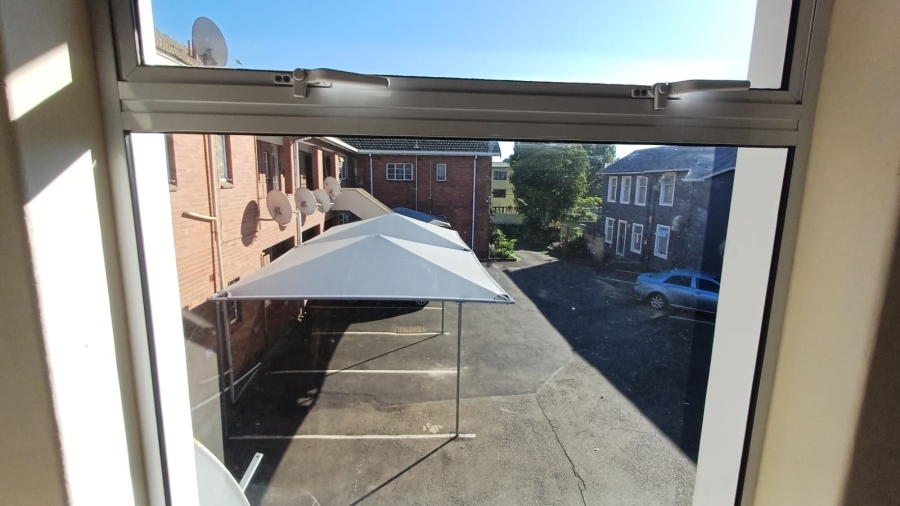 1 Bedroom Property for Sale in Scottsville KwaZulu-Natal