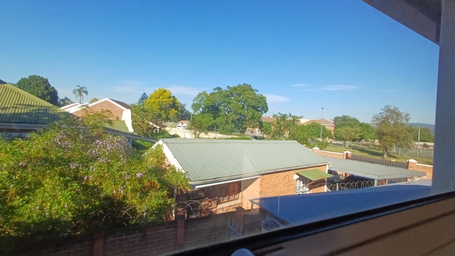 1 Bedroom Property for Sale in Scottsville KwaZulu-Natal