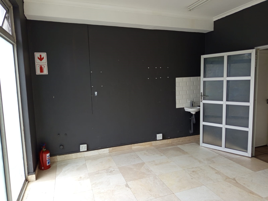 Commercial Property for Sale in Umhlanga Ridge KwaZulu-Natal