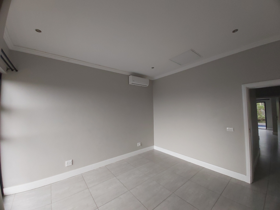 To Let 4 Bedroom Property for Rent in Palm Lakes Estate KwaZulu-Natal