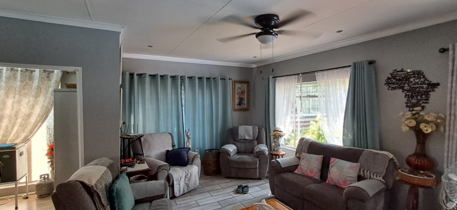 4 Bedroom Property for Sale in Pioneer Park KwaZulu-Natal