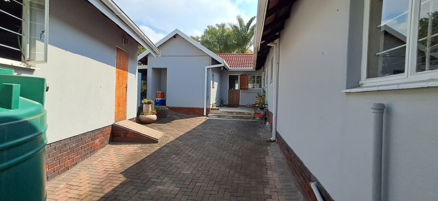 4 Bedroom Property for Sale in Pioneer Park KwaZulu-Natal