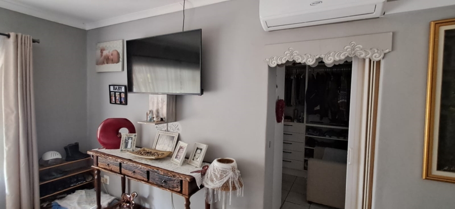 4 Bedroom Property for Sale in Pioneer Park KwaZulu-Natal