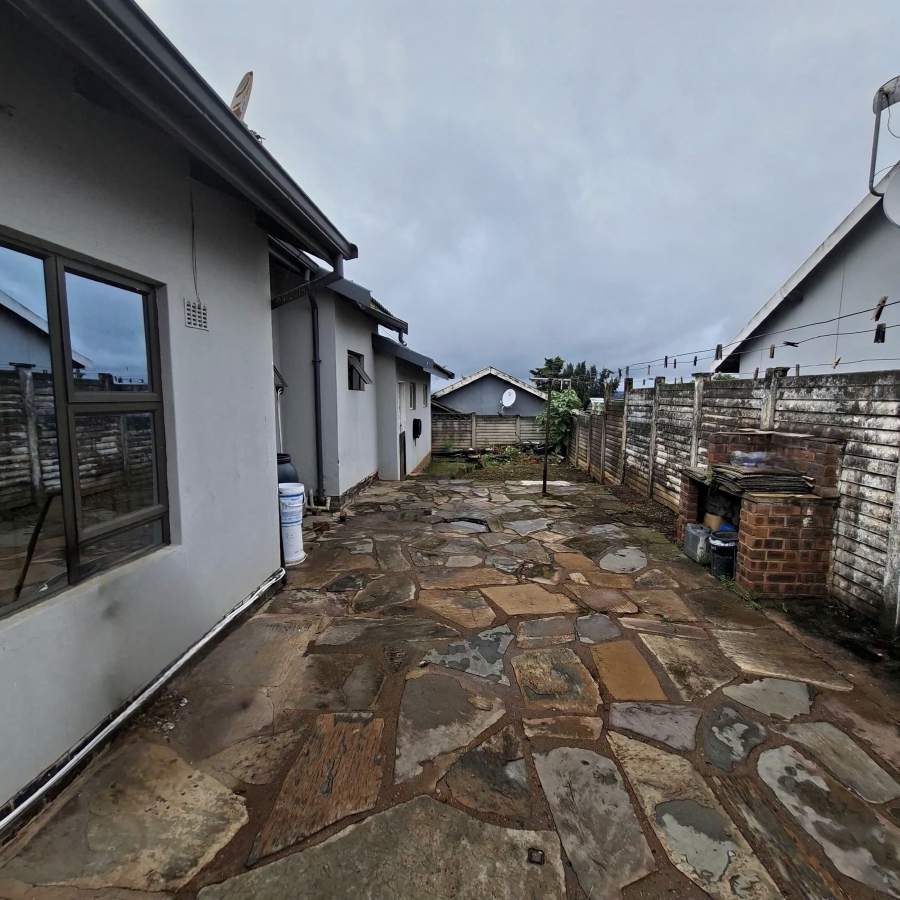 3 Bedroom Property for Sale in Eastwood KwaZulu-Natal