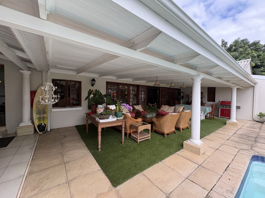 5 Bedroom Property for Sale in Ballito Central KwaZulu-Natal